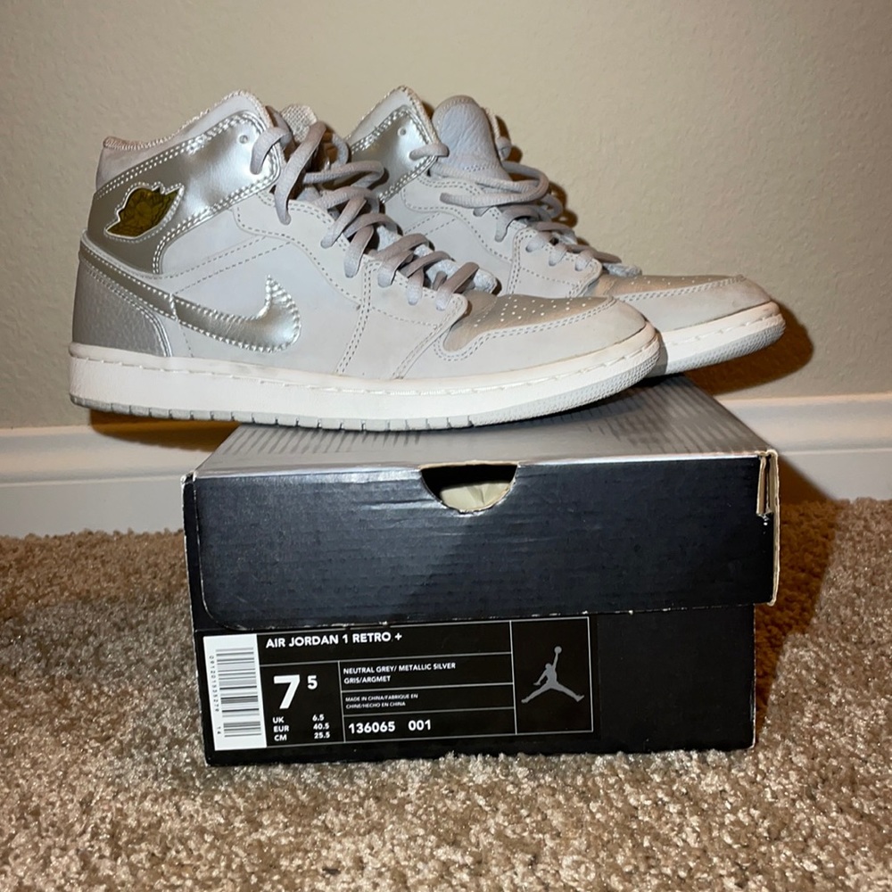 Air Jordan 1 Retro +. Neutral Gray/Metallic Silver. Size 7.5. Released in 2001.